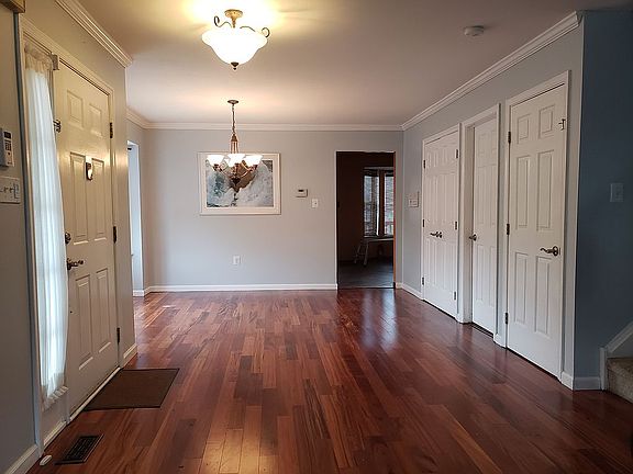 Foyer/Entry