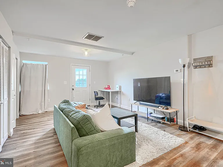 1729 Guilford Ave #3 — Photo 1