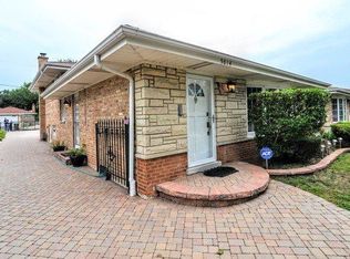 5014 Elm St, Skokie, IL 60077