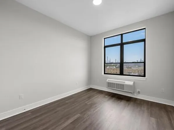 121 34th Street image 176 of 213