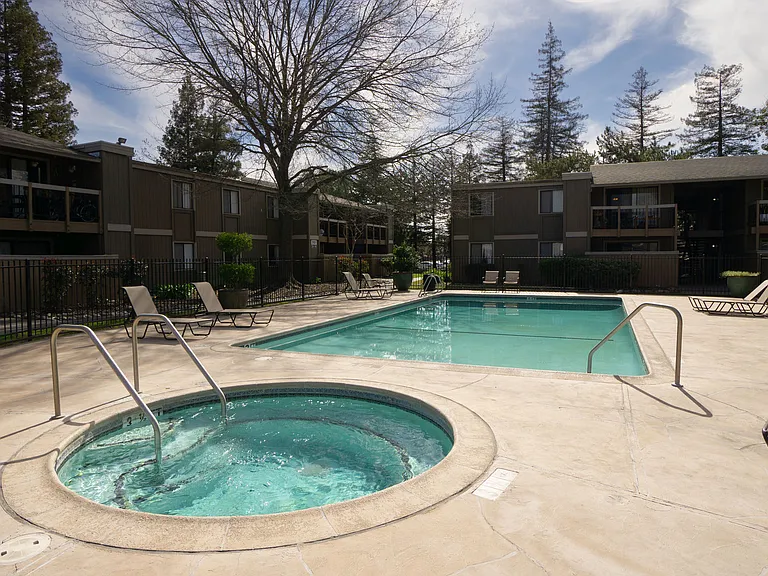 Fountain Grove — Photo 15