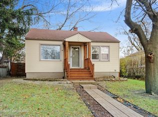 928 N Sleight St, Naperville, IL 60563