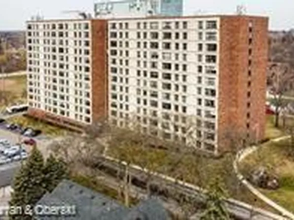 21800 Morley Ave APT 918, Dearborn, MI 48124