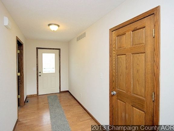 2nd image of 103 S Heritage Dr