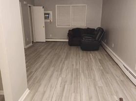 742 N Surrey Ave, Ventnor City, NJ