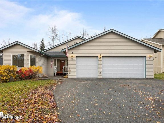 3rd image of 13238 Konrad Dr