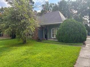 34898 Saint Regis Ct, Denham Springs, LA 70706