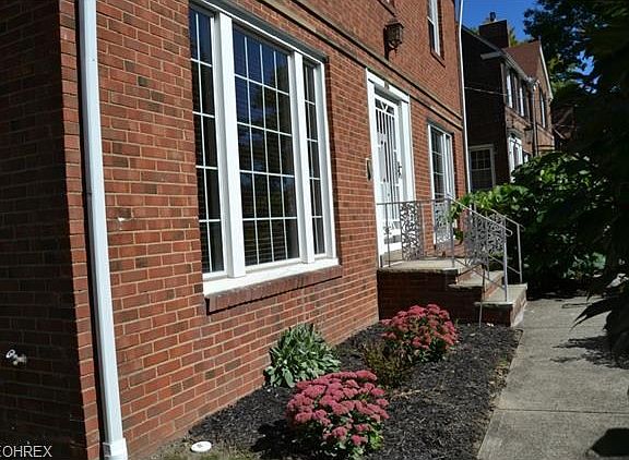 3rd image of 3693 Washington Blvd