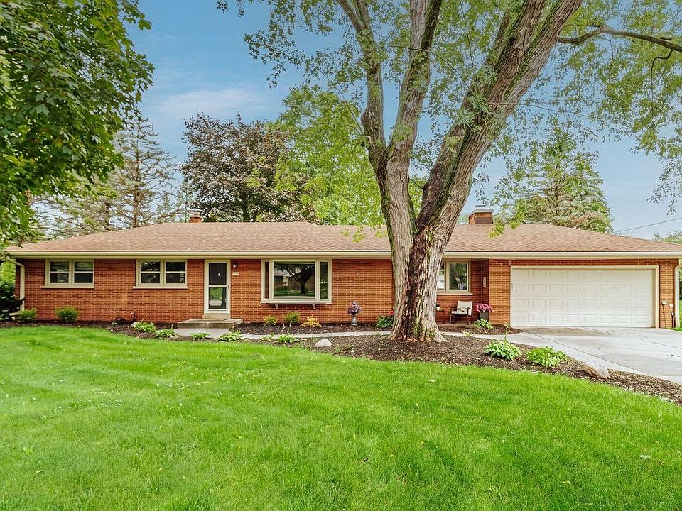 1st image of 4580 N 135th STREET