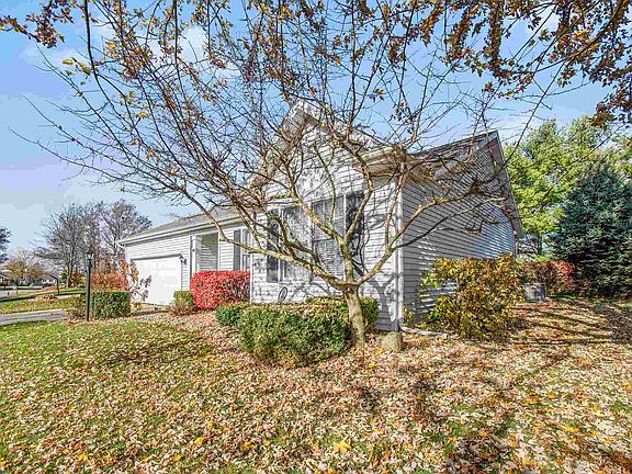 2nd image of 927 Finch Dr