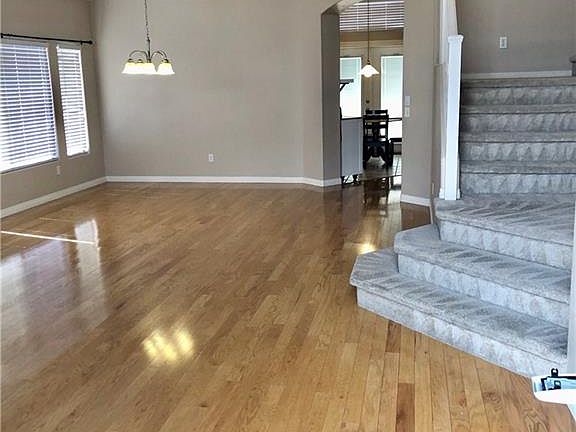 2nd image of 7201 Buglehorn St