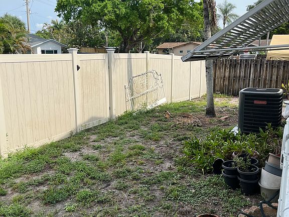 2nd image of 2747 SW 46th Pl
