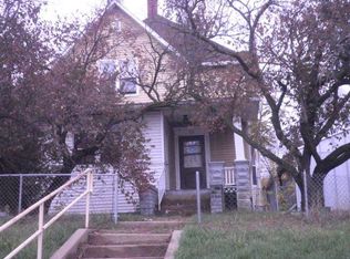 518 11th Ave S, Clinton, IA 52732