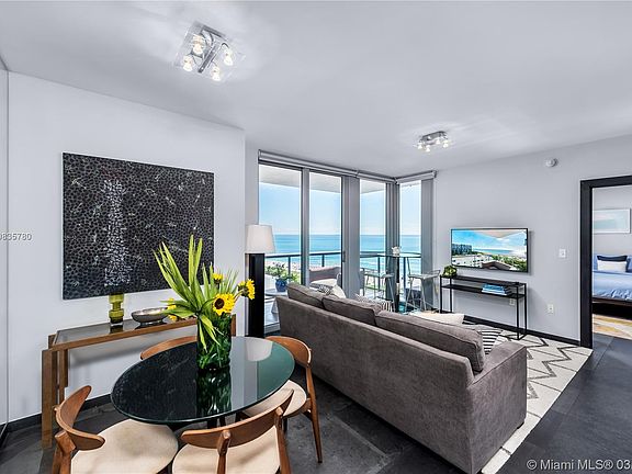 4th image of 101 20th St #1703