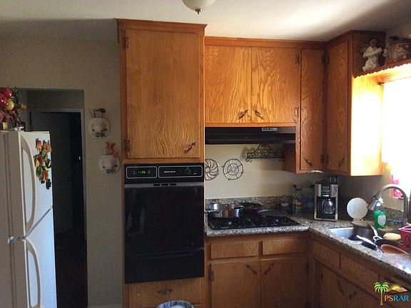 5th image of 1051 Val Monte Dr