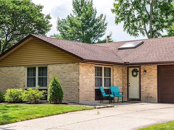 2nd image of 4461 Knob Hill Dr