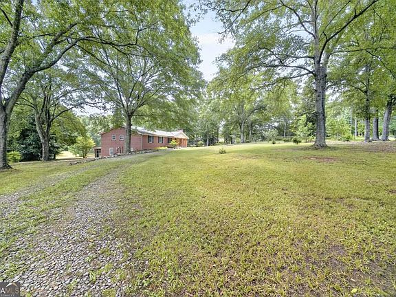 3rd image of 9406 Whitesville Rd