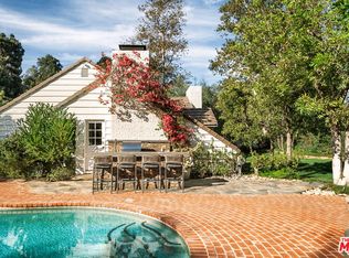 251 N Layton Dr, Los Angeles, CA 90049