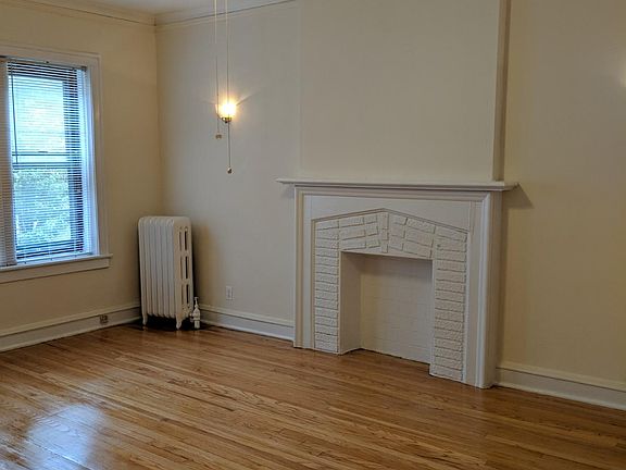 2nd image of 1331 W Estes Ave #1