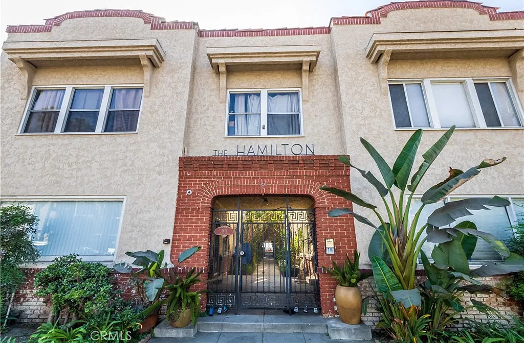 1616 E Ocean Blvd — Photo 1
