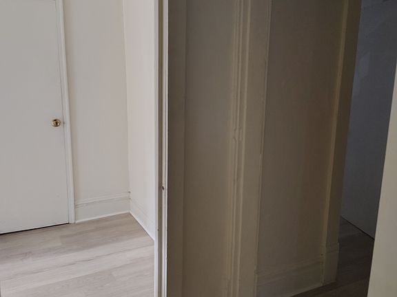 5th image of 623 Cates St #623