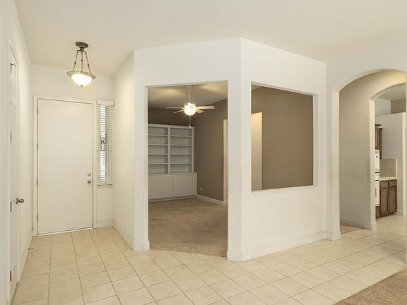 5th image of 2859 E Muncie Ave