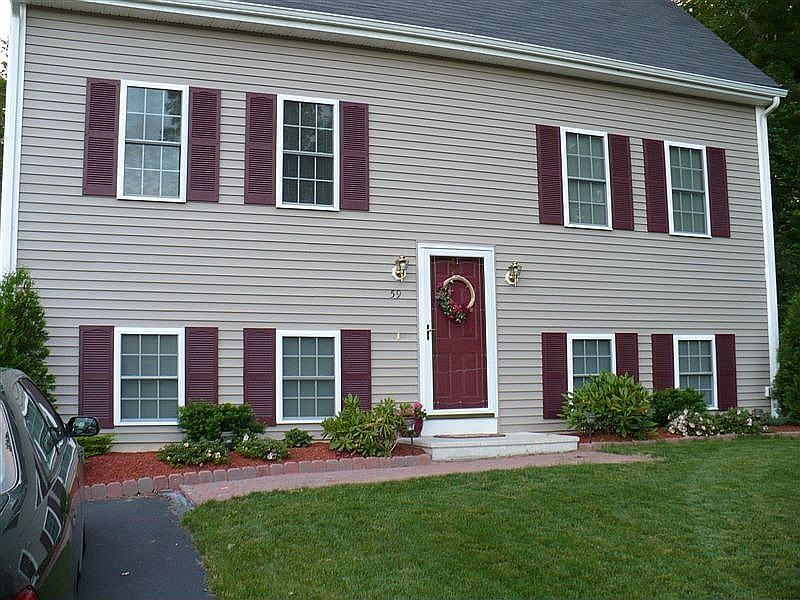 2nd image of 59 Slocum Farm Dr