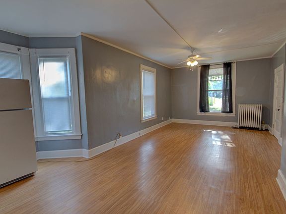 5th image of 1715 Grand Ave #1