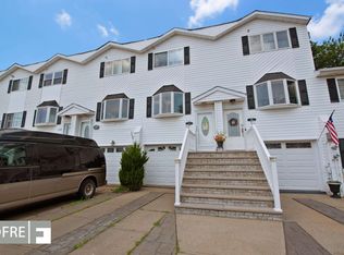 493 Medina St, Staten Island, NY