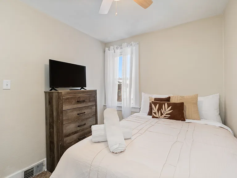 708 Herron Ave #1 — Photo 8