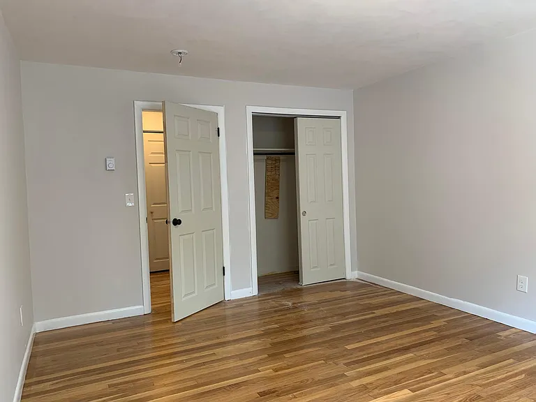 Reed Street Apartments — Photo 7