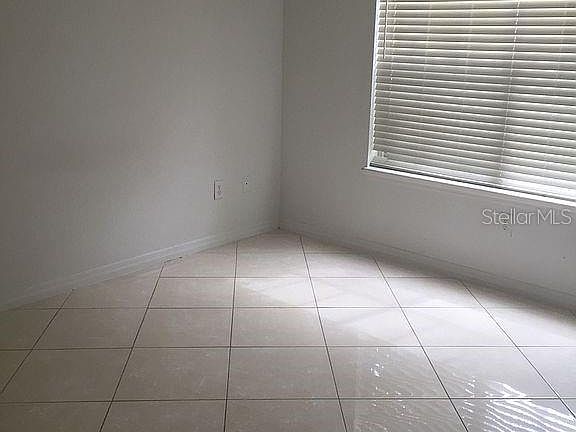 5th image of 2203 Key West Ct APT 418