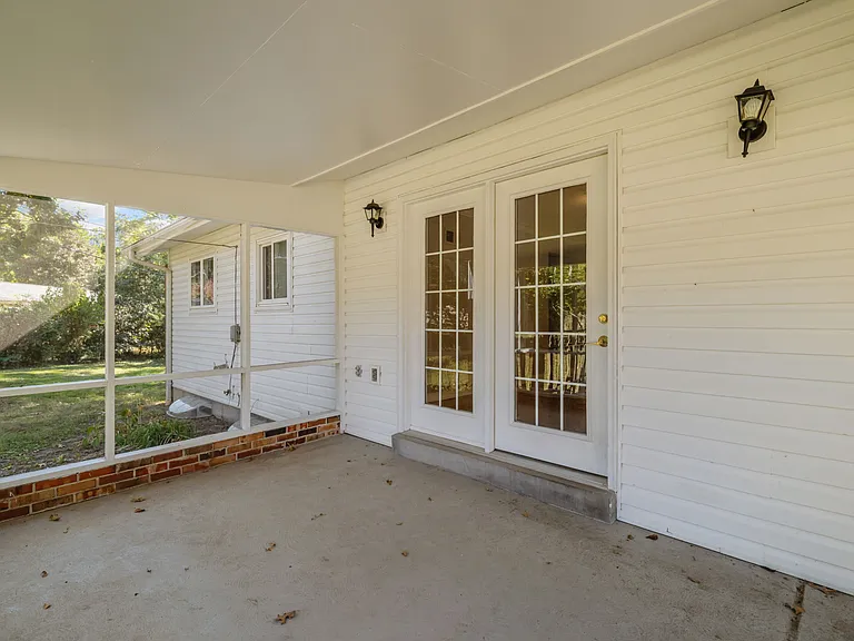 2332 Cleek Ct — Photo 6
