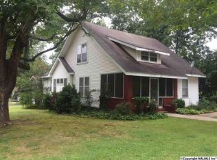 127 S Walnut St, Boaz, AL 35957