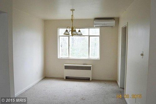 5th image of 10405 Montrose Ave #10405