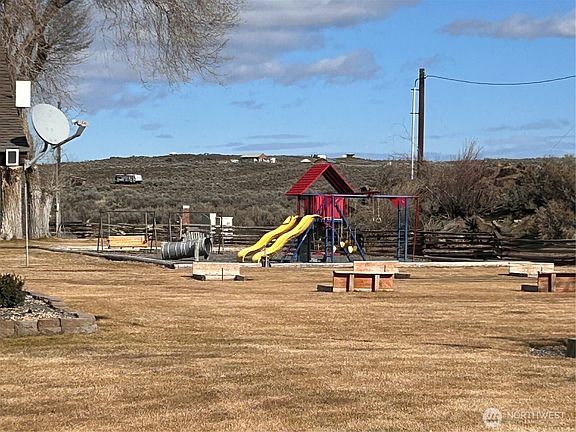 2nd image of 9634 Tumbleweed Way