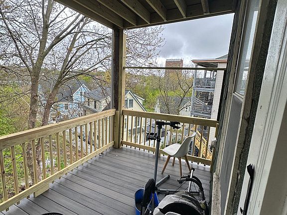 4th image of 190 Highland St