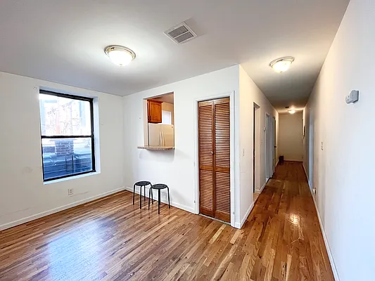 Rented by REAL New York | media 3