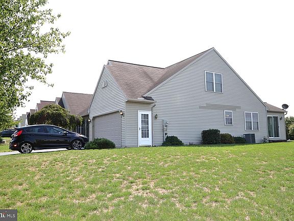 2nd image of 4114 Green Park Dr