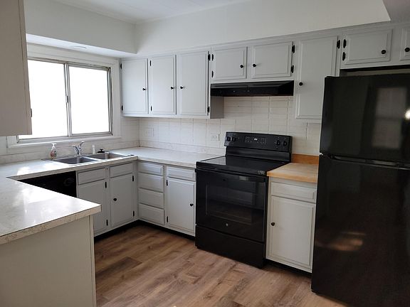 3rd image of 2504 Minnehaha Ave E