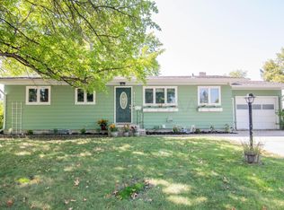 2115 10th St S, Fargo, ND 58103