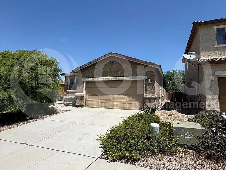 6729 E Neptune Cove Rd — Photo 2