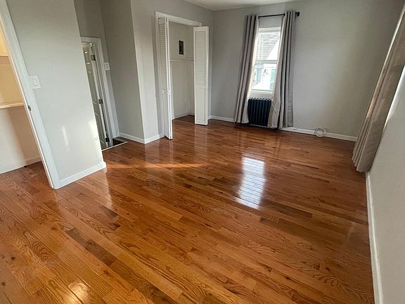 5th image of 339 Leland Ave #1
