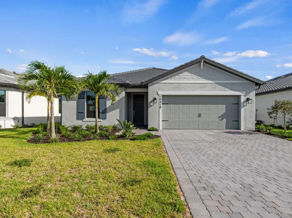 19418 Hinkley Dr, Estero, FL 33928