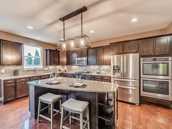 5th image of 43 Tuscany Trace Dr