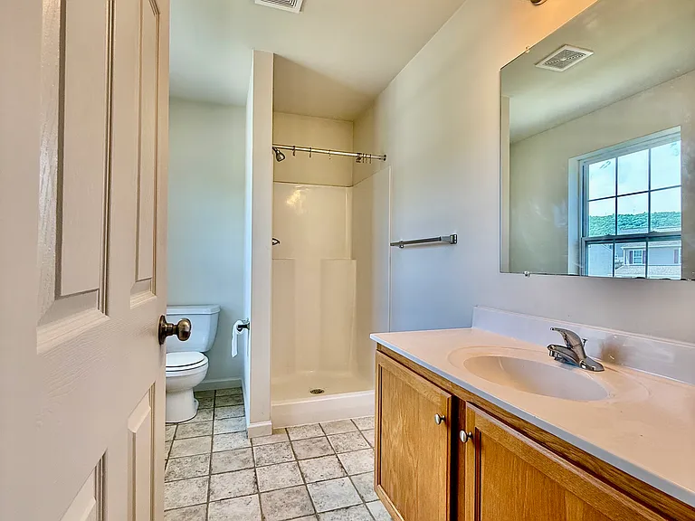 1024 Alexander Dr — Photo 9