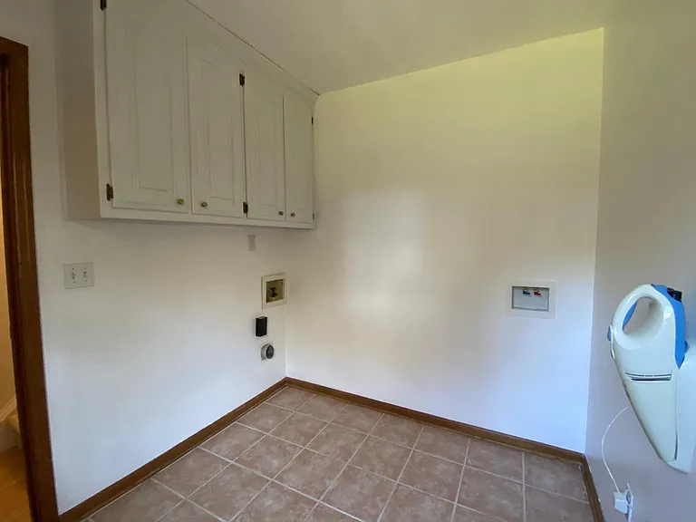 3013 Eglantine Ct — Photo 30