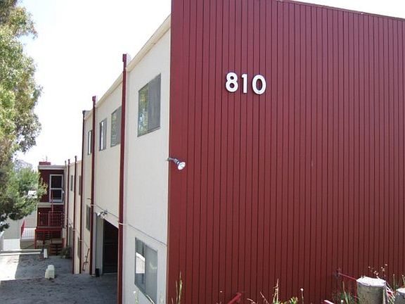 2nd image of 810 E Grand Ave APT G