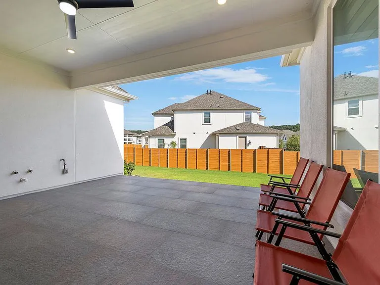 3304 Belted Galloway St — Photo 35