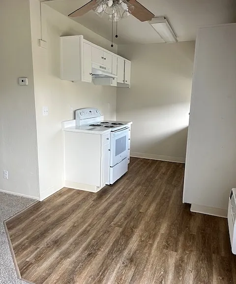 PINE TERRACE APARTMENTS — Photo 34